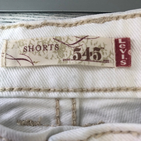Levi’s 545 White 4” Shorts 12M - Picture 3 of 11